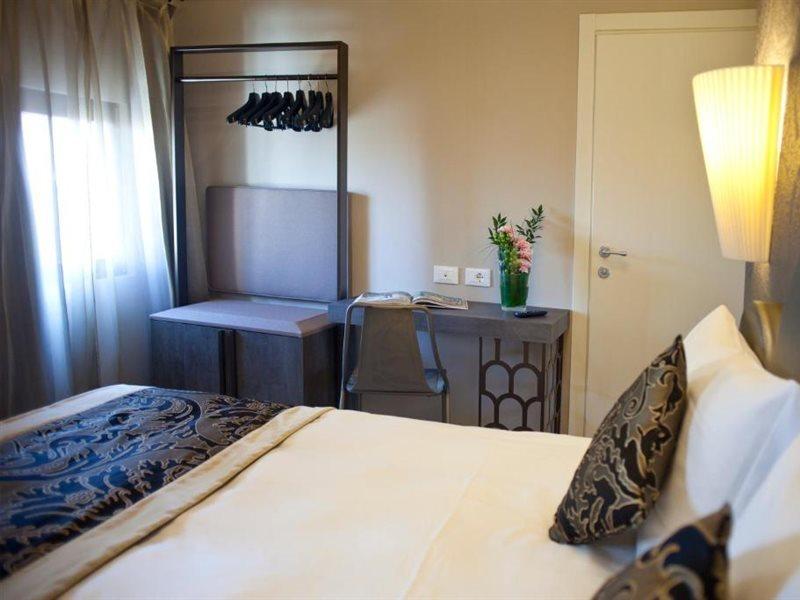 Alle Guglie Boutique Hotel Venice Exterior photo