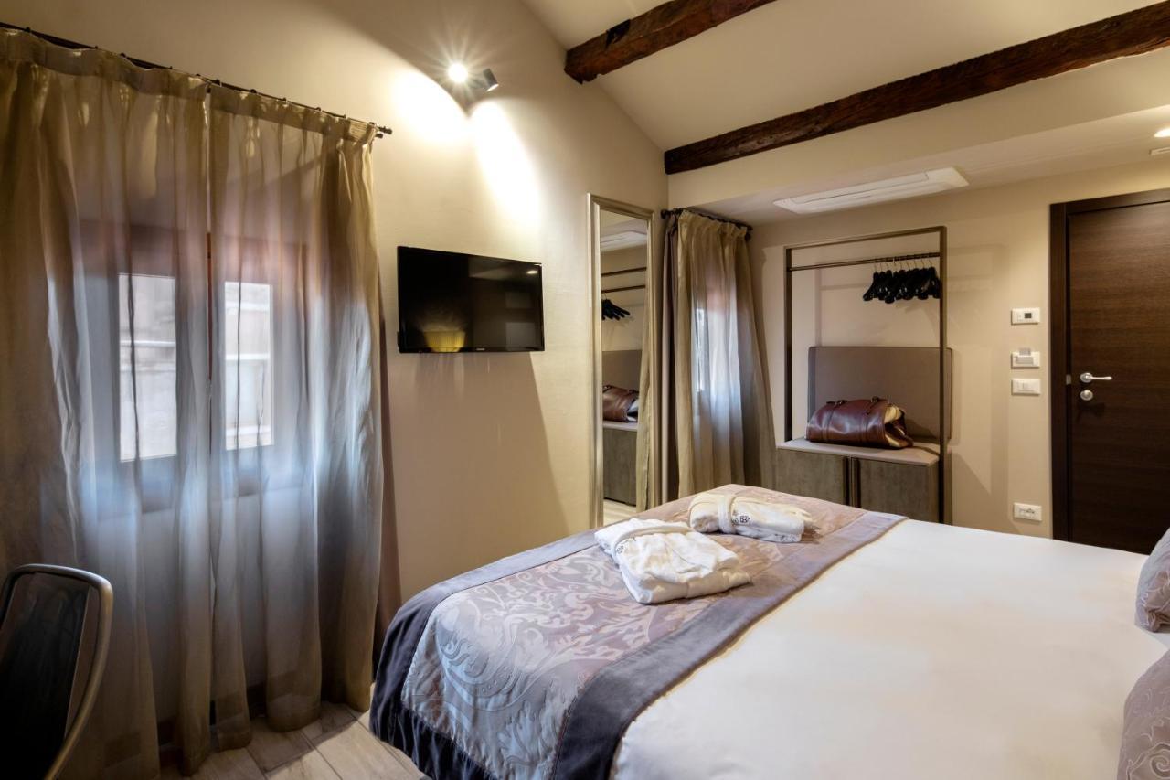 Alle Guglie Boutique Hotel Venice Exterior photo