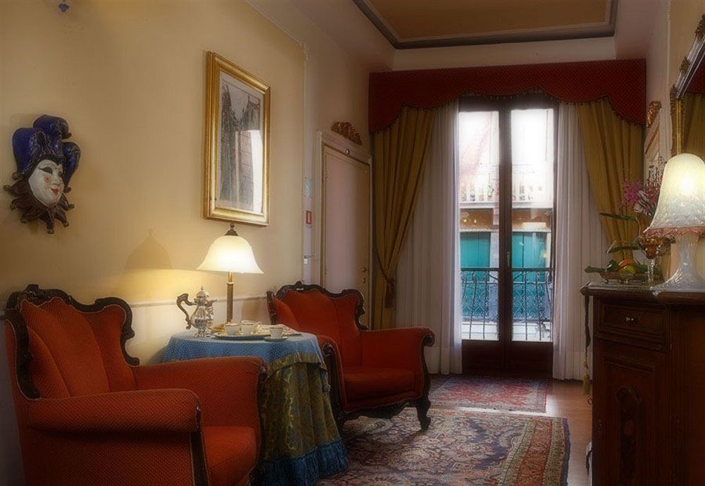 Alle Guglie Boutique Hotel Venice Exterior photo